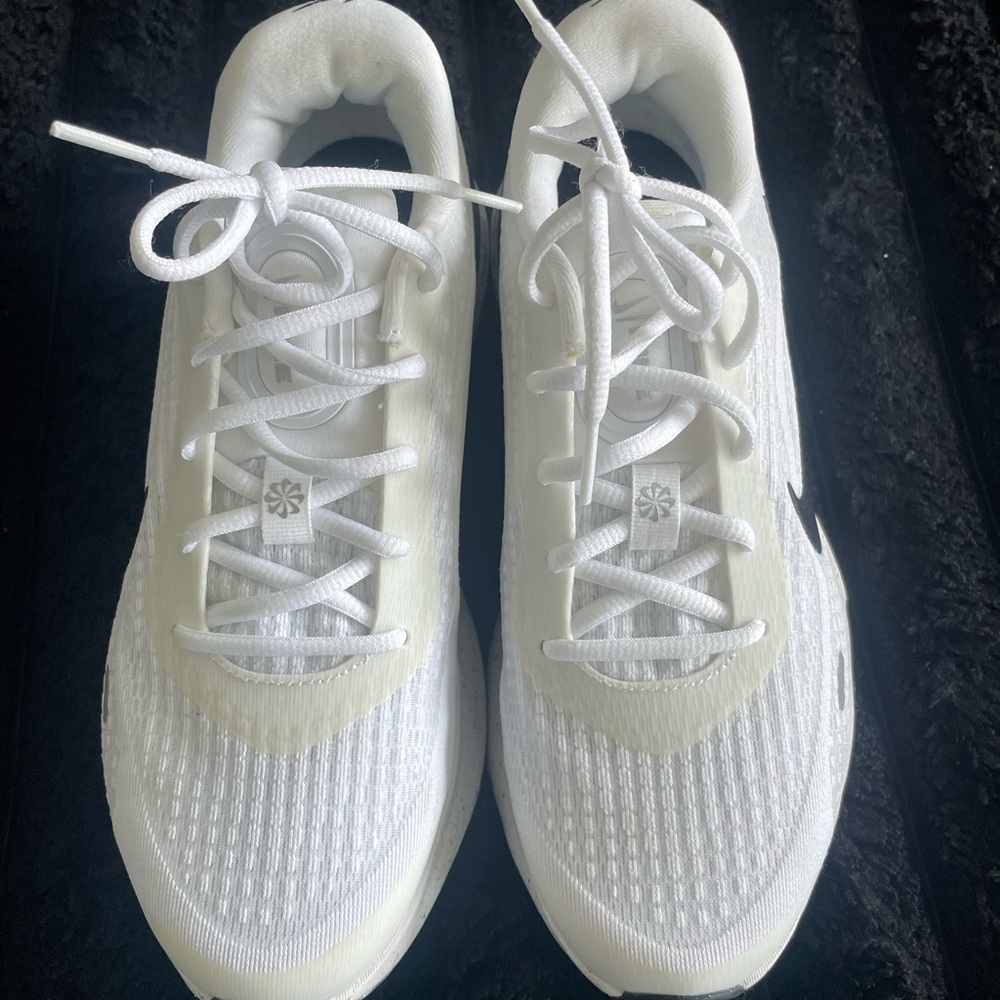Nike Women's Sneakers white and black Accents